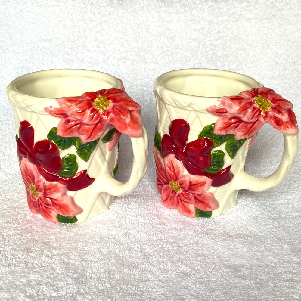 Vintage Allure Poinsettia 1999 Sculpted Mugs With Gloss Finish Set Of Two